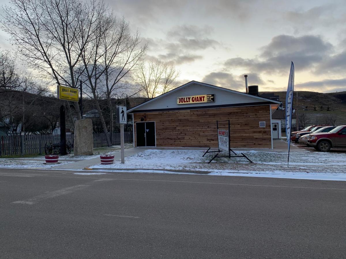 Jolly Giant Pub & Motel Willow Bunch Extérieur photo